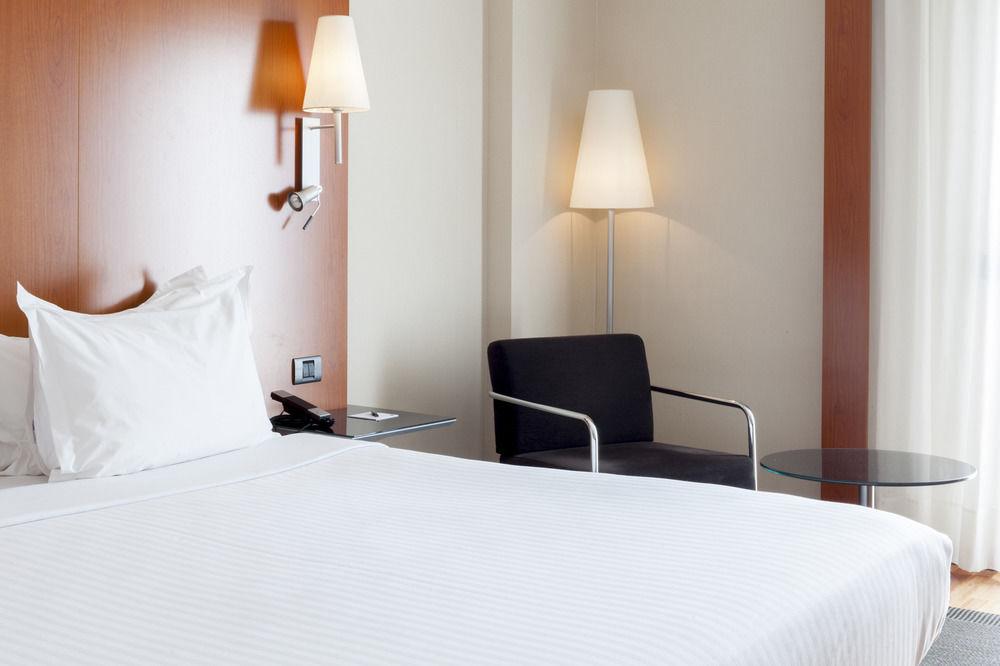 Ac Hotel Badajoz By Marriott Buitenkant foto