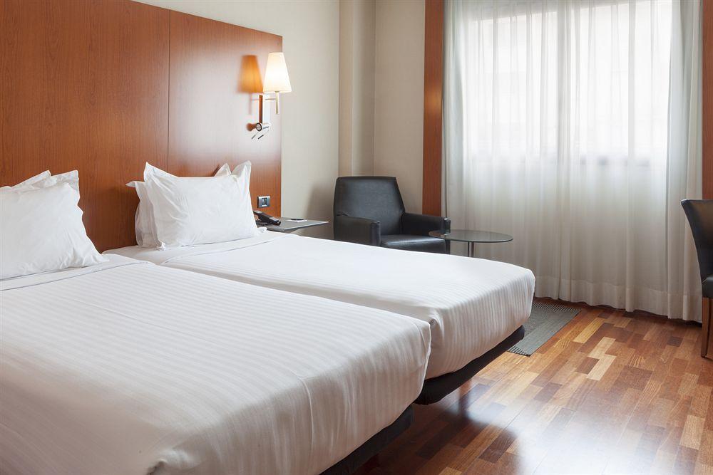 Ac Hotel Badajoz By Marriott Buitenkant foto