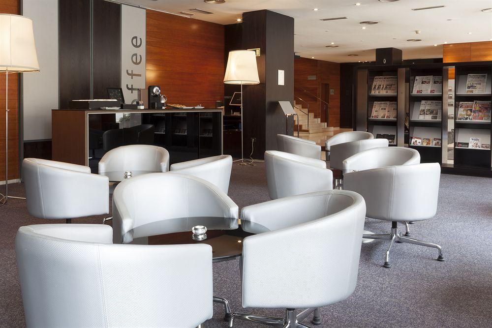 Ac Hotel Badajoz By Marriott Buitenkant foto
