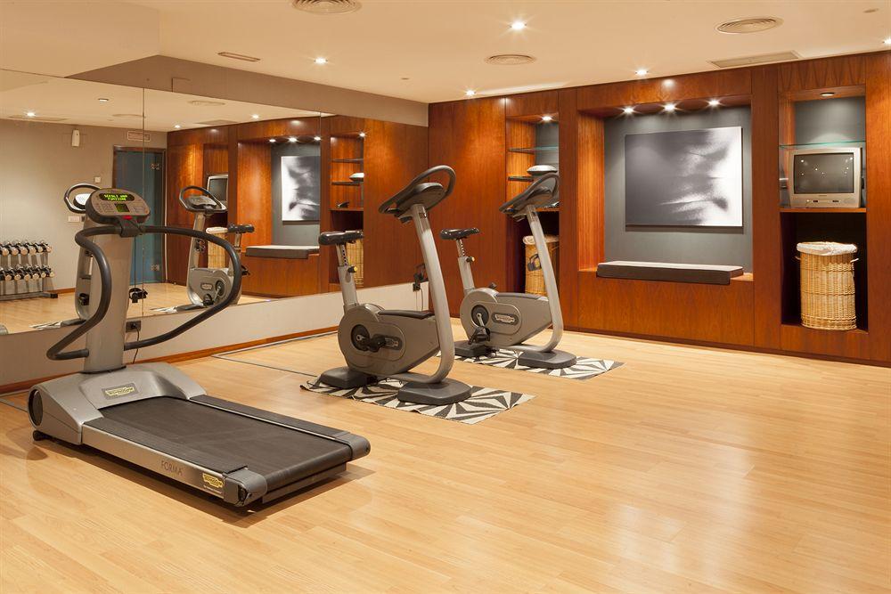 Ac Hotel Badajoz By Marriott Buitenkant foto