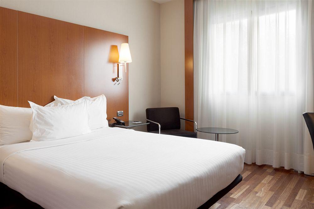 Ac Hotel Badajoz By Marriott Buitenkant foto