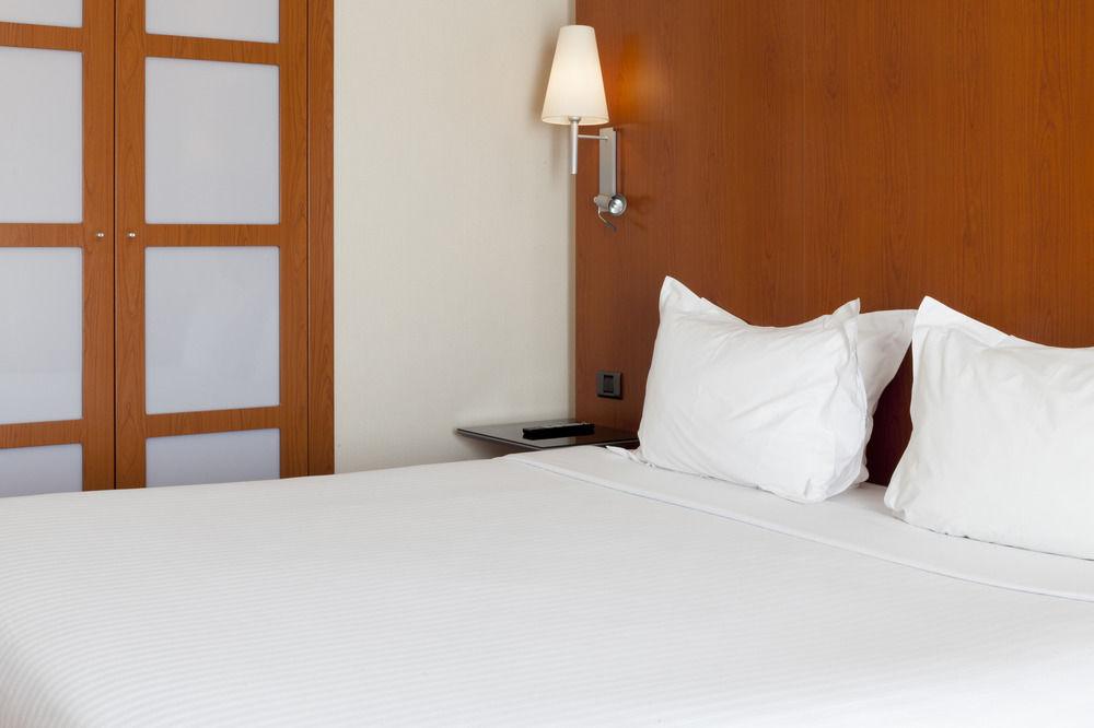 Ac Hotel Badajoz By Marriott Buitenkant foto