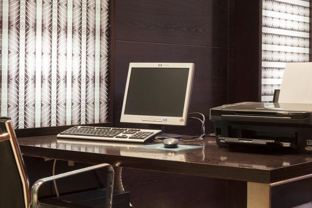 Ac Hotel Badajoz By Marriott Buitenkant foto