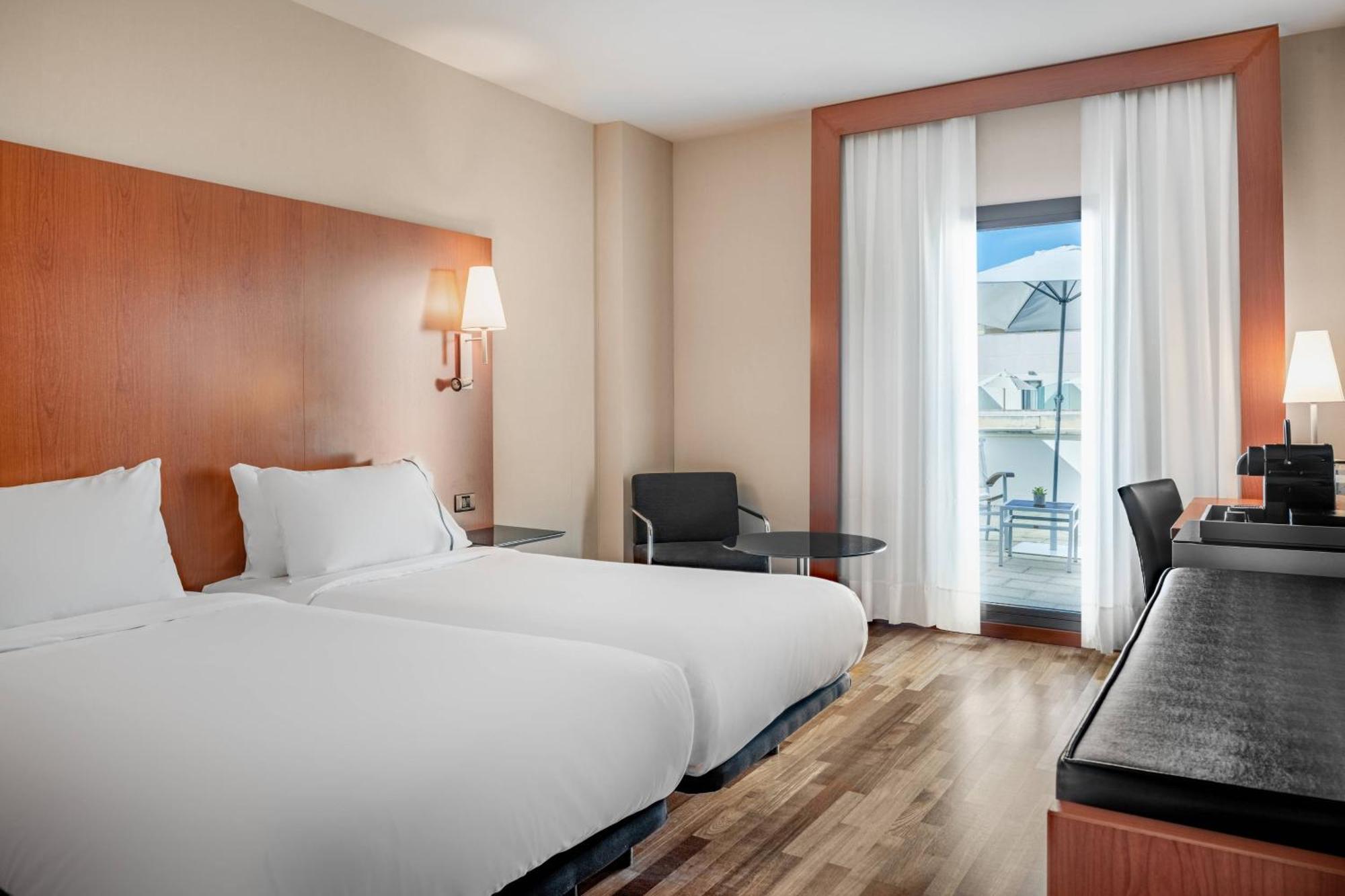 Ac Hotel Badajoz By Marriott Buitenkant foto