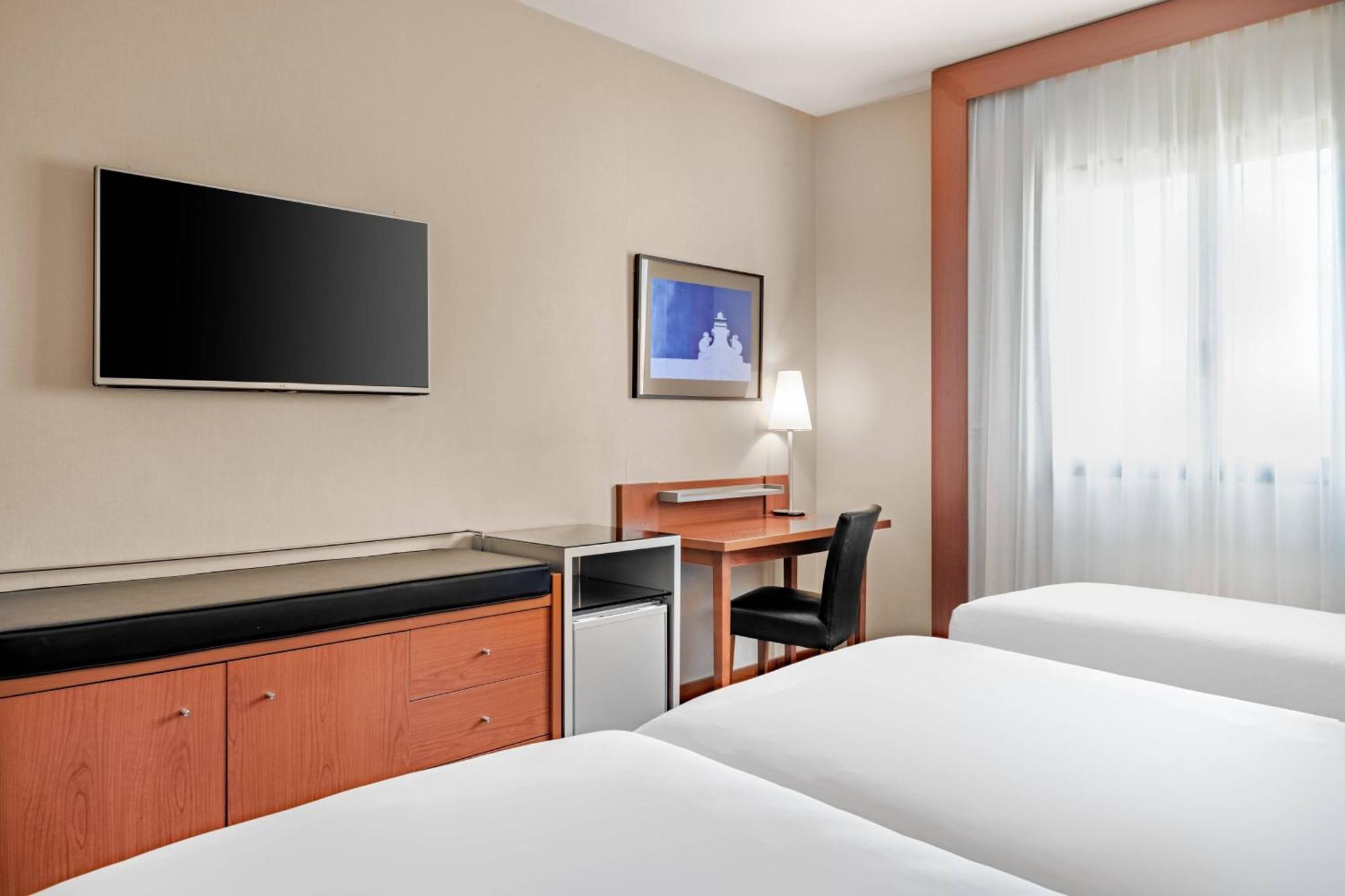 Ac Hotel Badajoz By Marriott Buitenkant foto