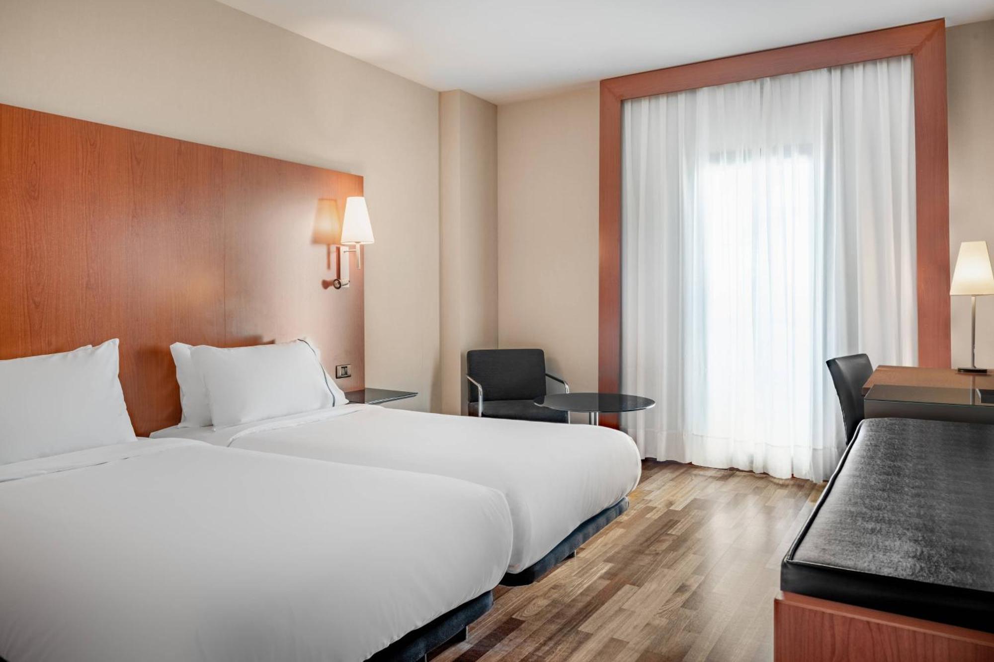 Ac Hotel Badajoz By Marriott Buitenkant foto