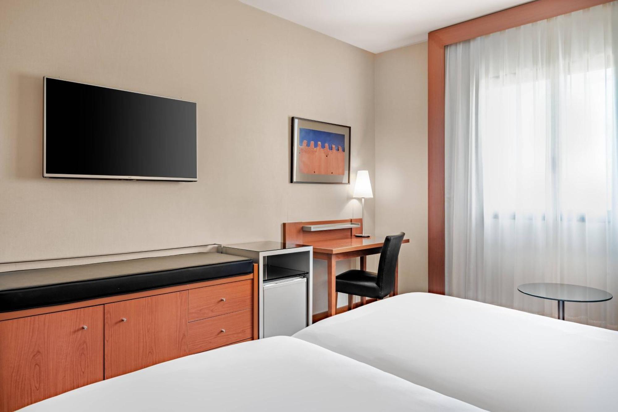Ac Hotel Badajoz By Marriott Buitenkant foto