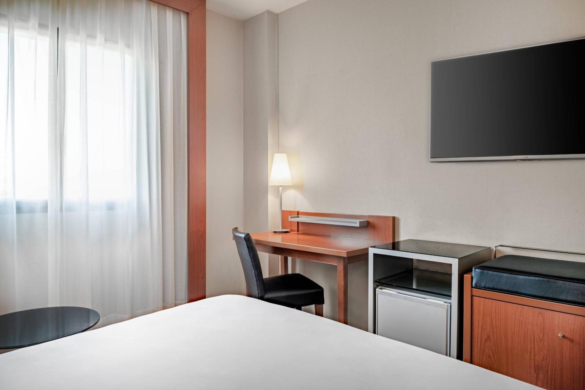 Ac Hotel Badajoz By Marriott Buitenkant foto