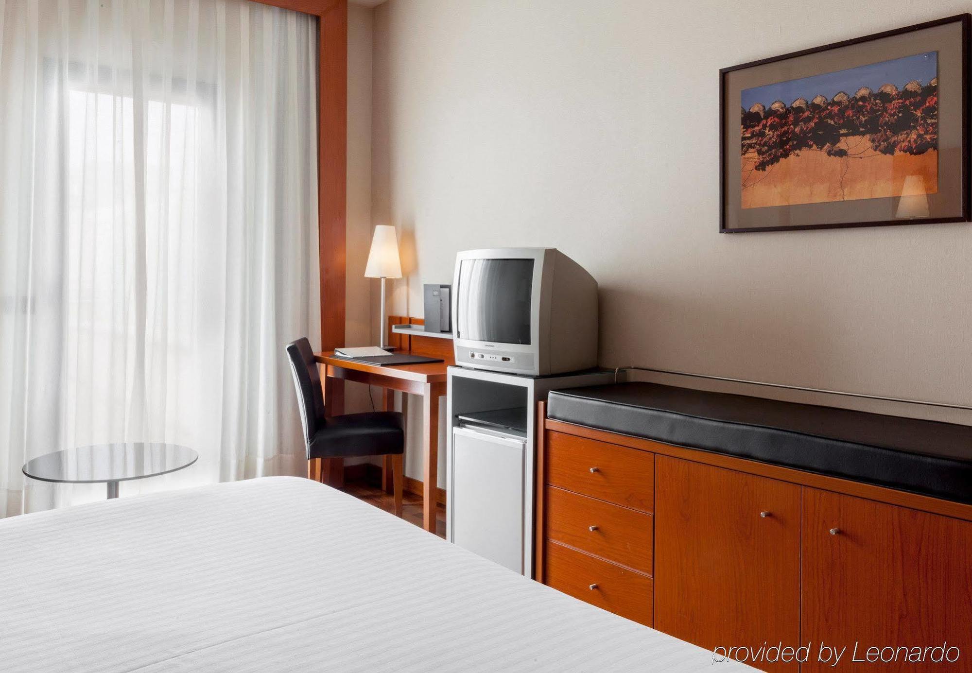 Ac Hotel Badajoz By Marriott Buitenkant foto