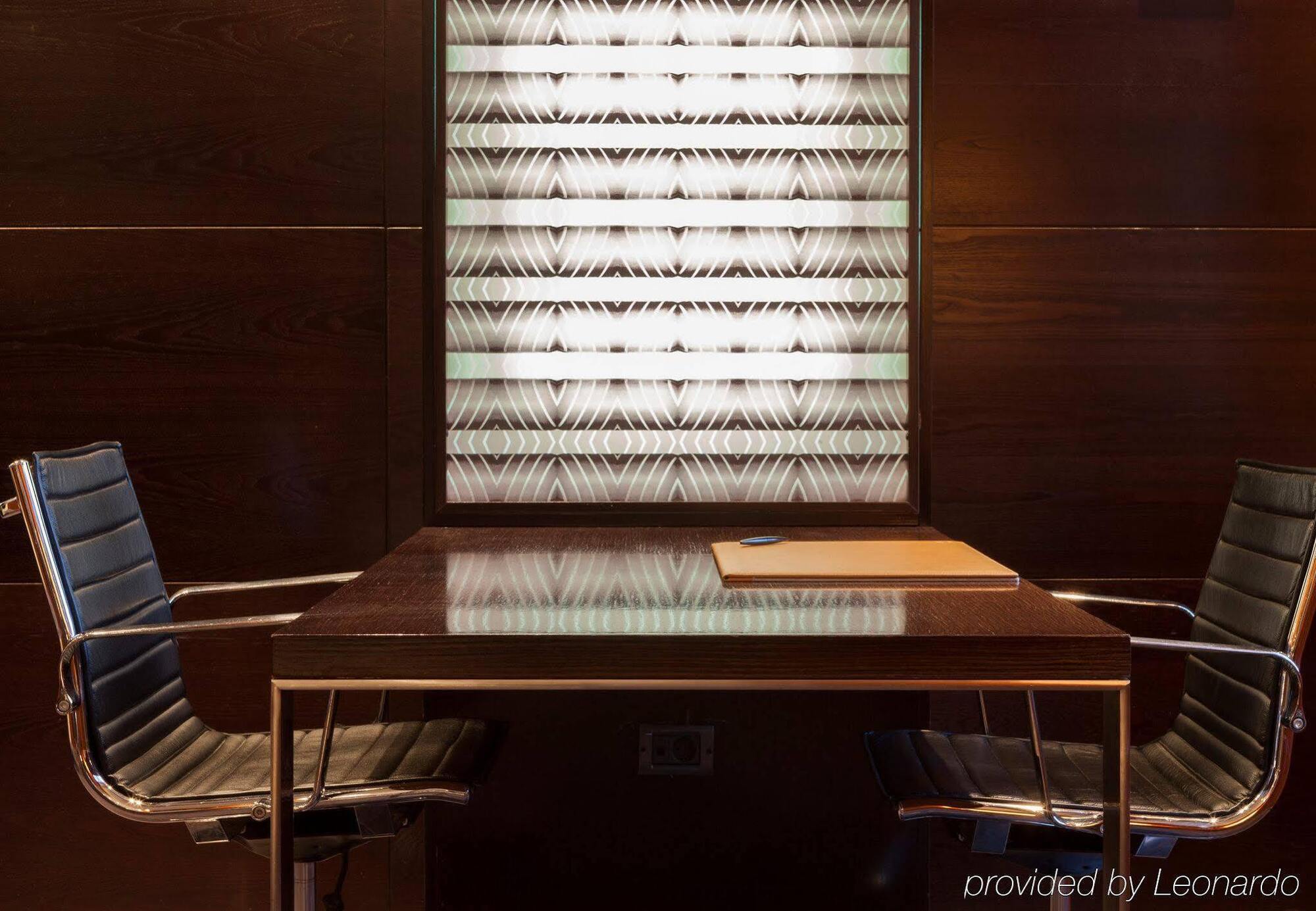 Ac Hotel Badajoz By Marriott Buitenkant foto